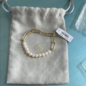 Kendra Scott Gold and White Pearl Bracelet
